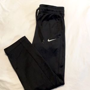 Nike DRI-FIT boys Standard Fit Active Pants